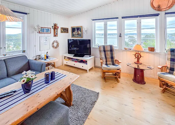 Feriehus In Vesteroy With Wifi Rod (Ostfold)